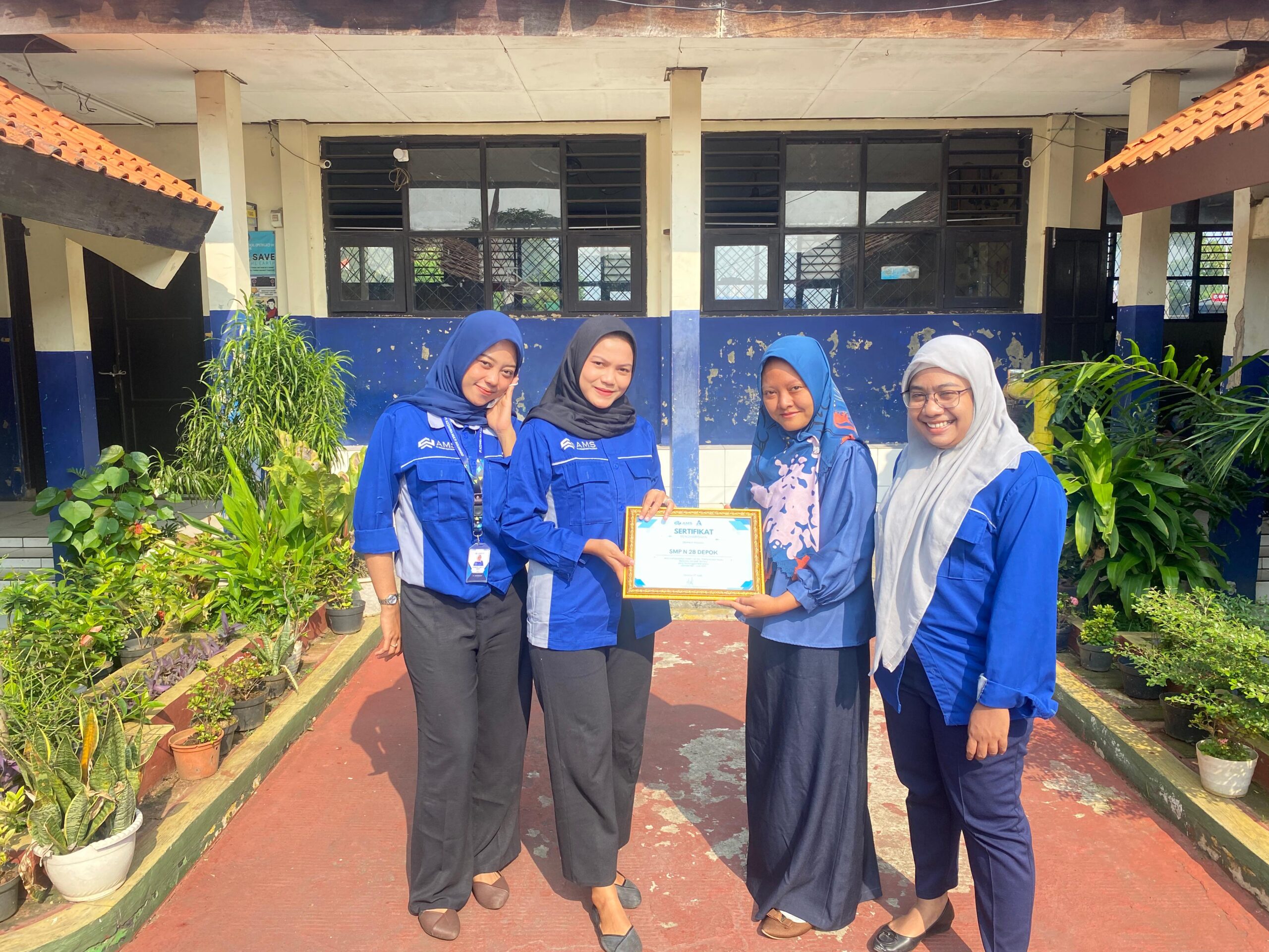 PESERTA LOMBA TRASHPRENEUR