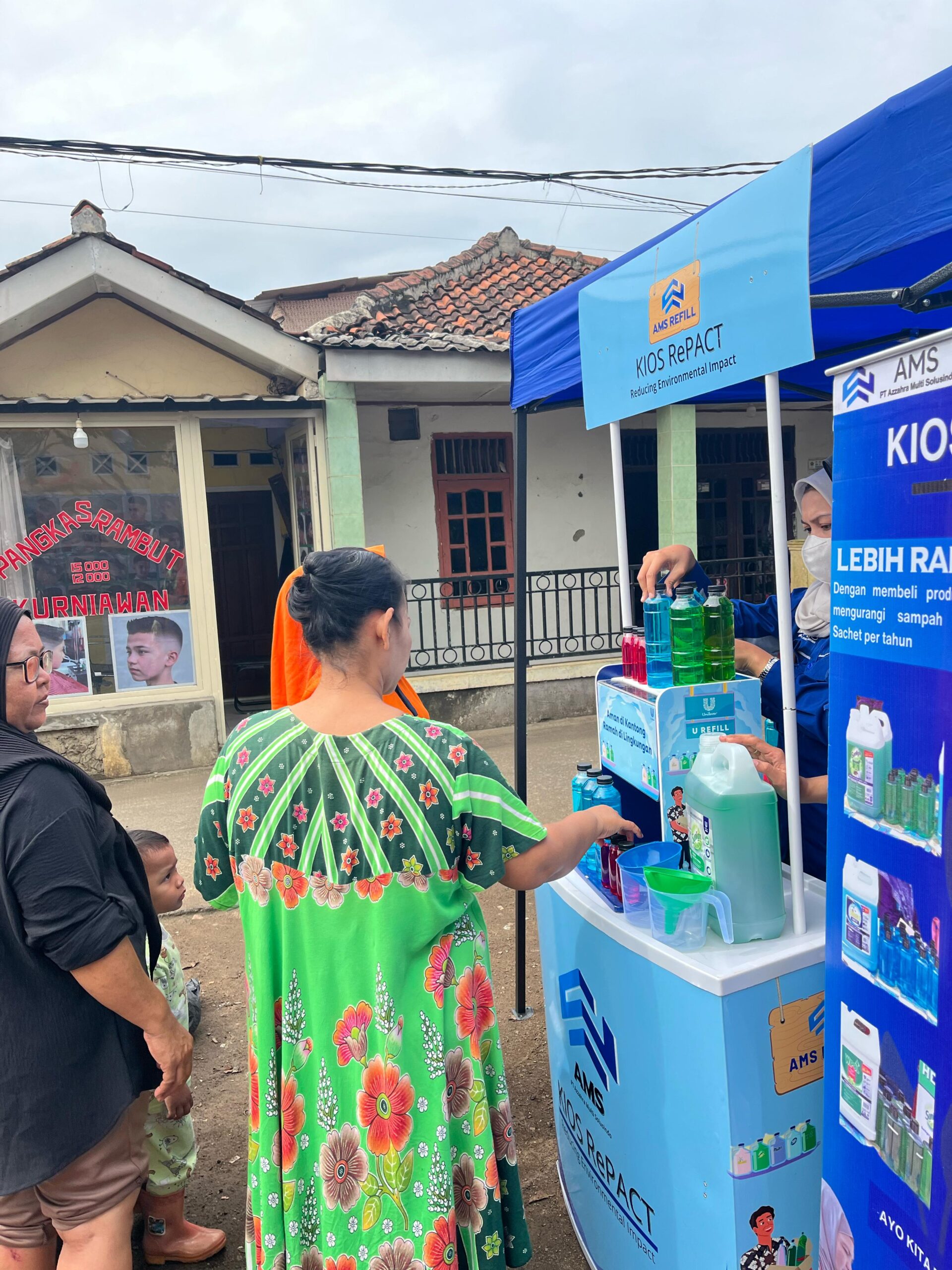 Refill Station di Bank Sampah 