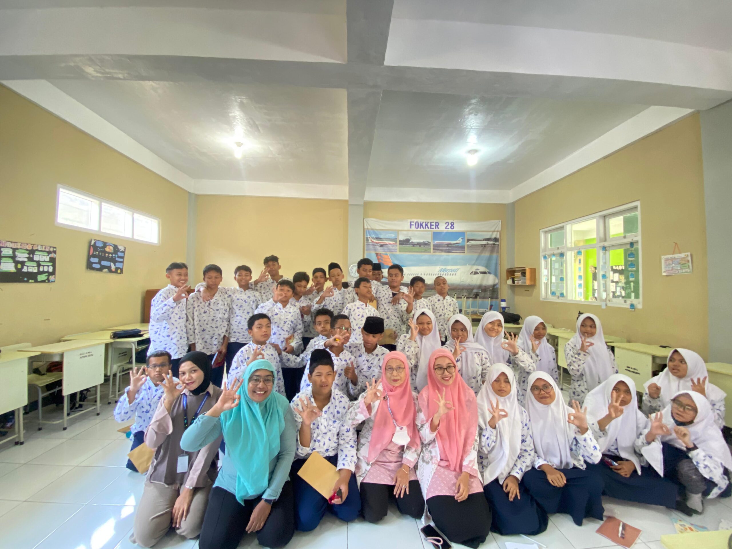 Sosialisasi Bank Sampah di SMPIT AZMIA Depok